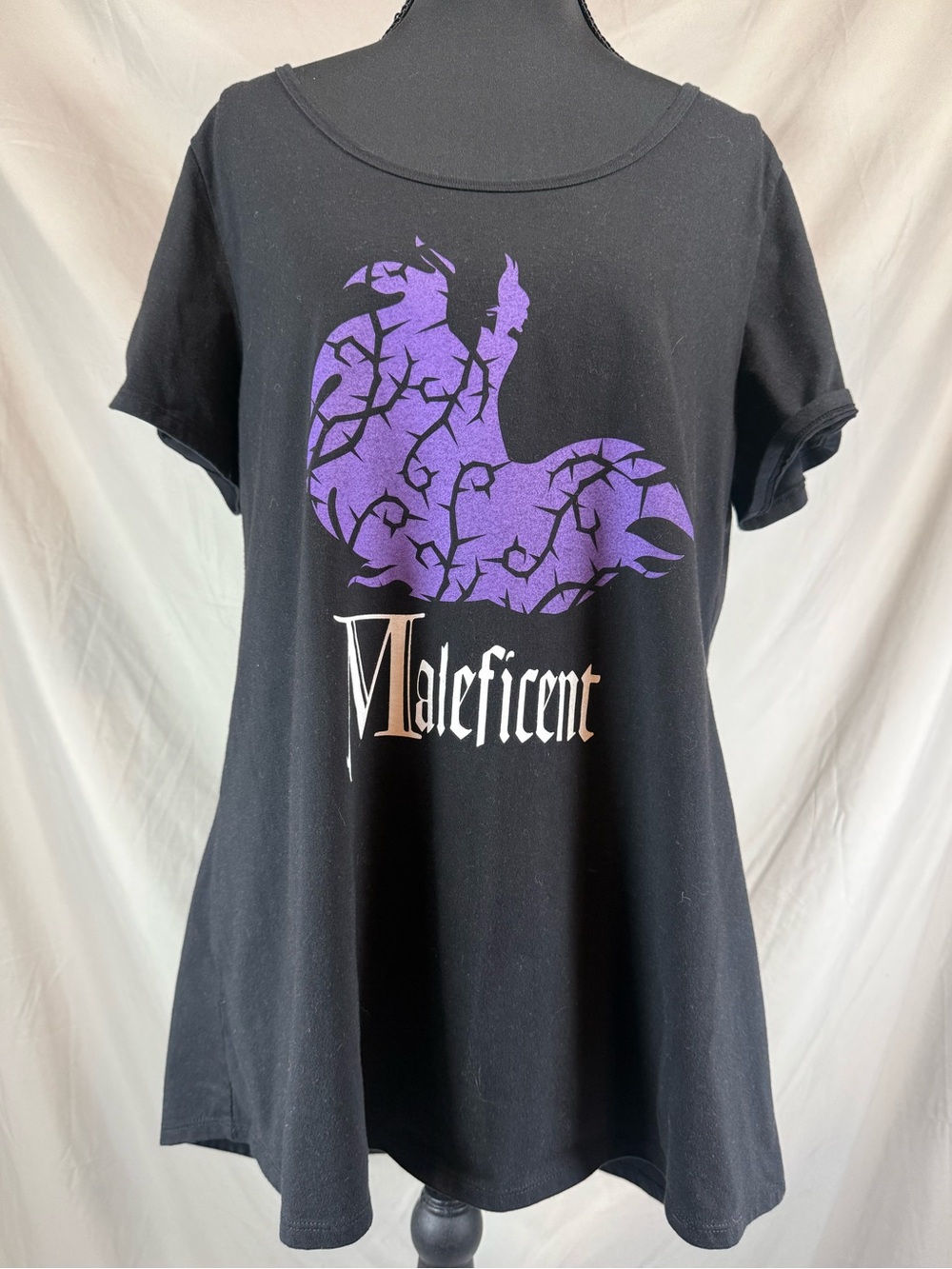 LuLaRoe x Disney Maleficent Silhouette Tunic Tee Black/Purple - Size Large